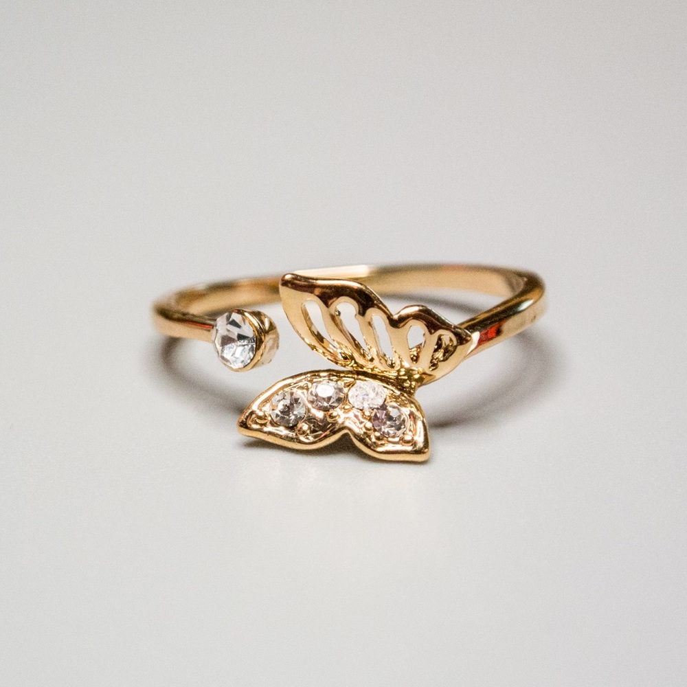 🔸NWT Butterfly Rhinestone Adjustable Ring - Picture 8 of 10